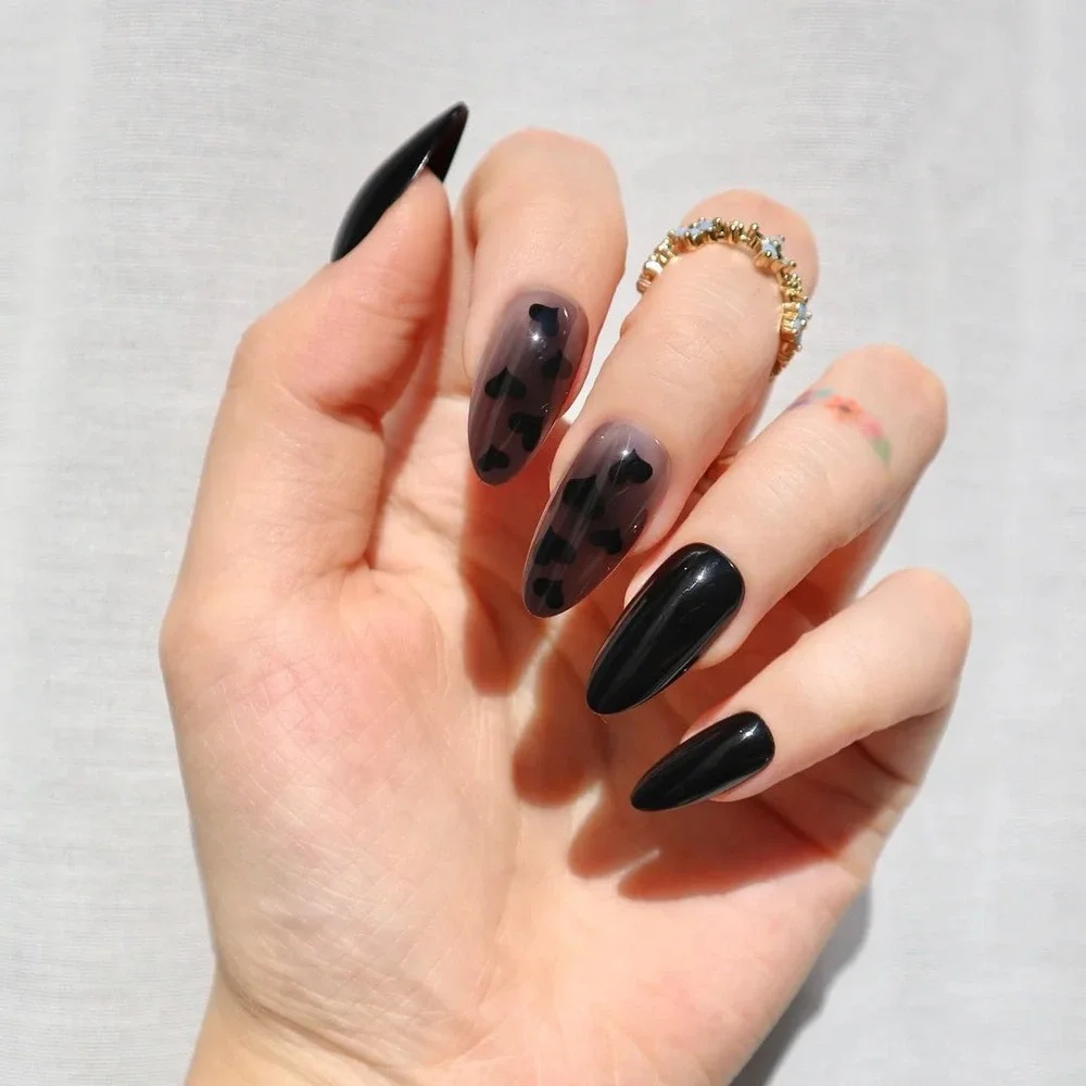 Nail Reformation Almond Shape Press On Nails Black Heart Design‎ Set - Picture 3 of 7